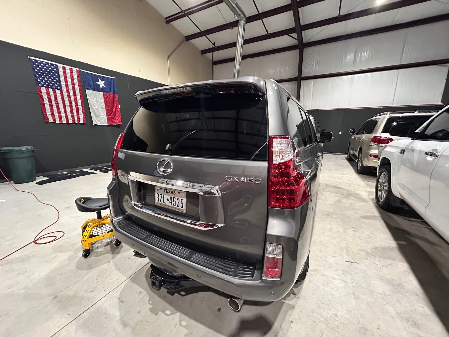 2013 Lexus GX 460 Luxury Sport Utility 4D photo 2 of 13