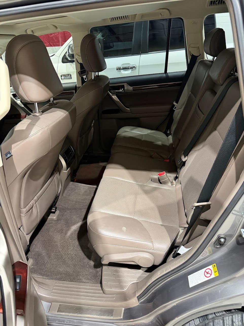 2013 Lexus GX 460 Luxury Sport Utility 4D photo 5 of 13