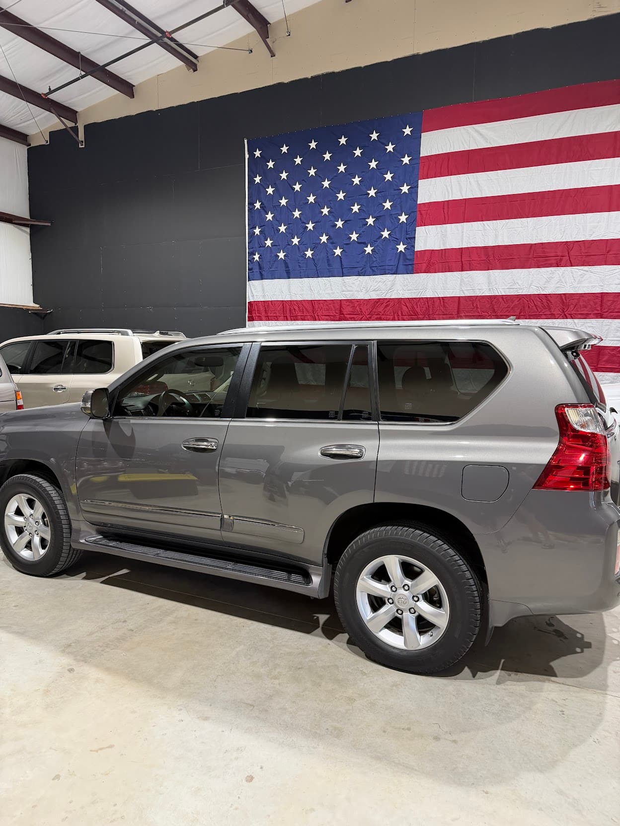 2013 Lexus GX 460 Luxury Sport Utility 4D photo 12 of 13