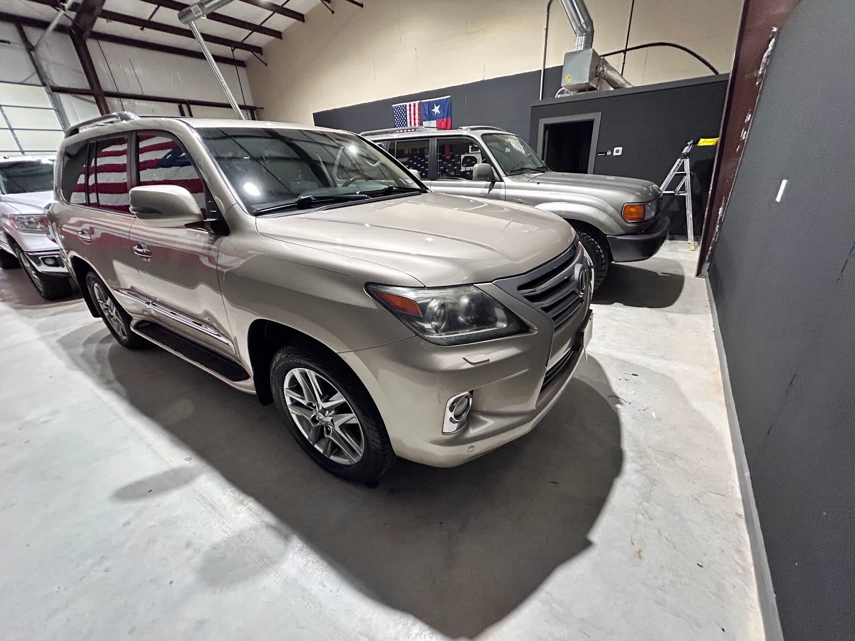 2013 Lexus LX 570