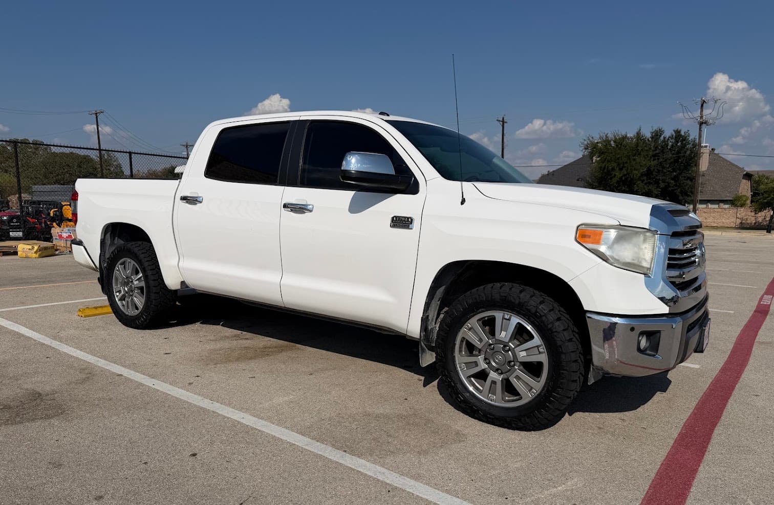2017 Toyota Tundra 1794 Edition CrewMax 4x4 photo 9 of 20