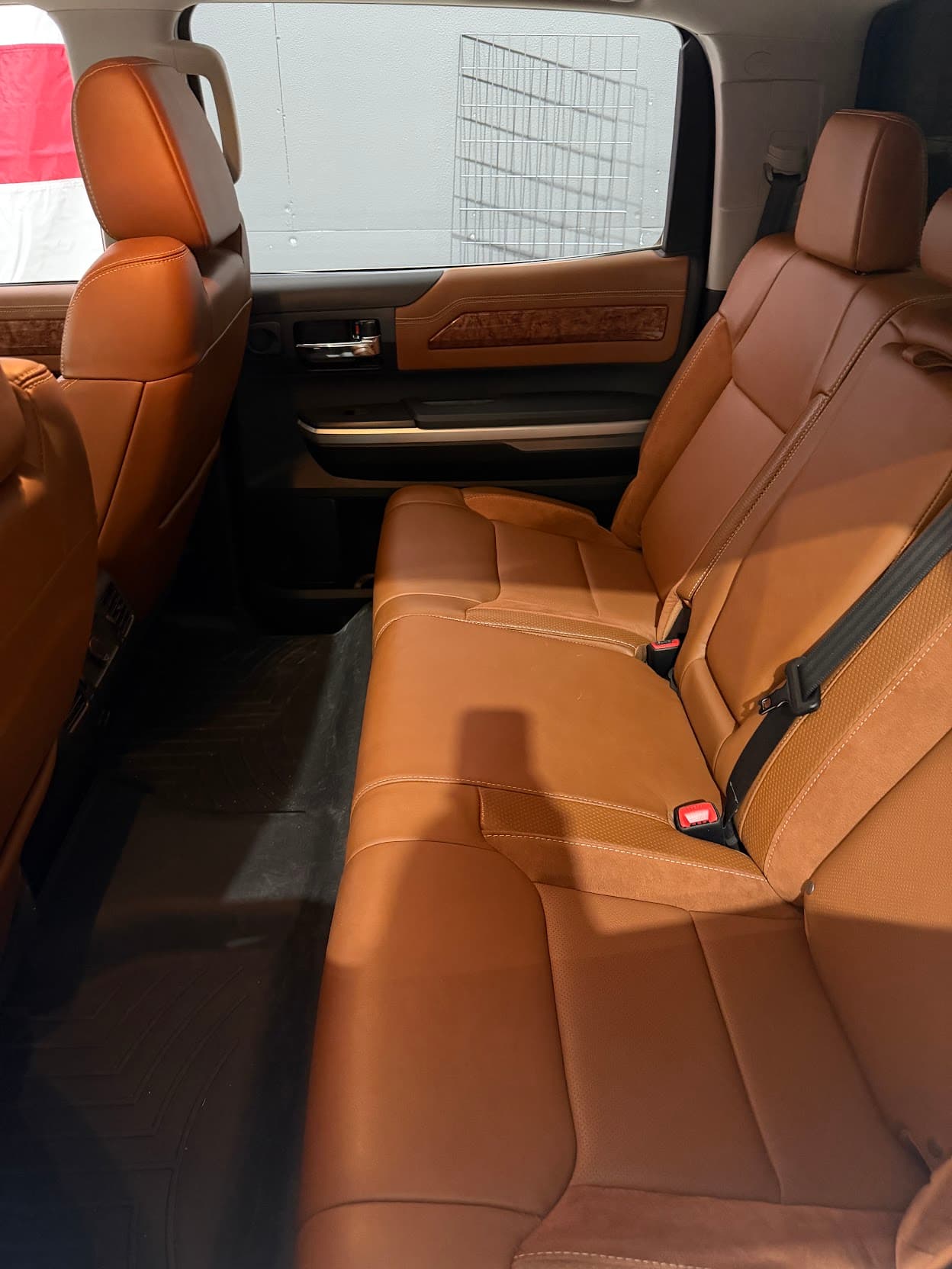 2017 Toyota Tundra 1794 Edition CrewMax 4x4 photo 14 of 20